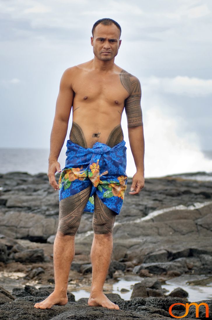 Photo of a Samoan Peʻa, traditional male tatau (tattoo). Taken of Chris on the island of Savai’i by Amanda Fornal in September 2006.